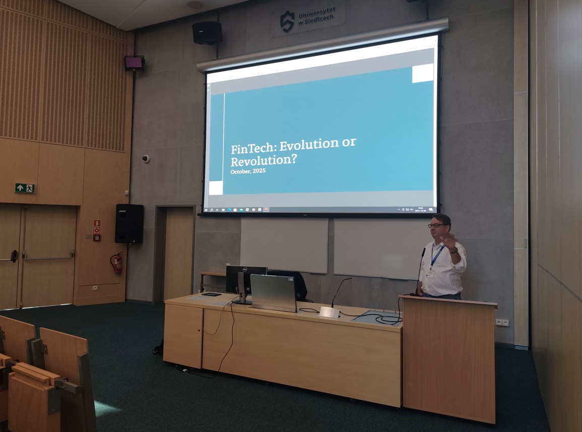 Wykład gościnny Grega Gibba z organizacji Global Volunteers