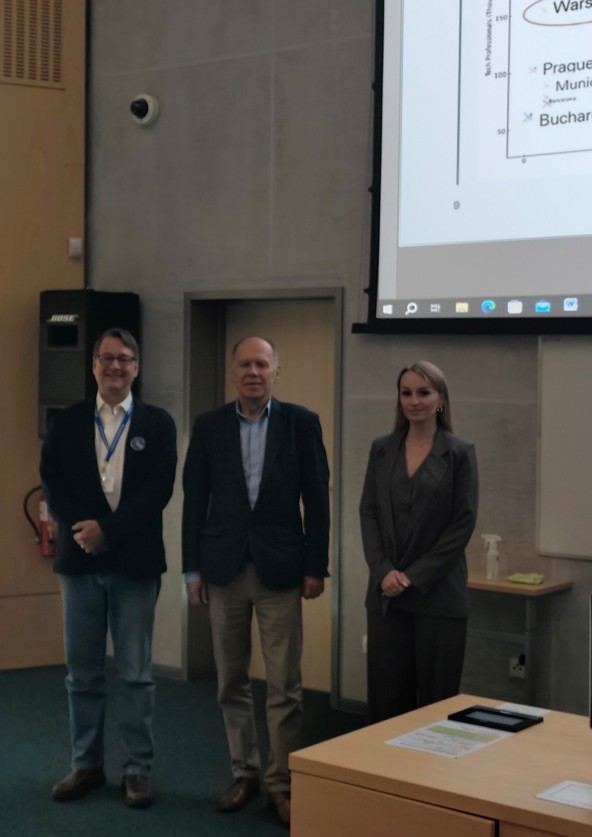 Wykład gościnny Grega Gibba z organizacji Global Volunteers