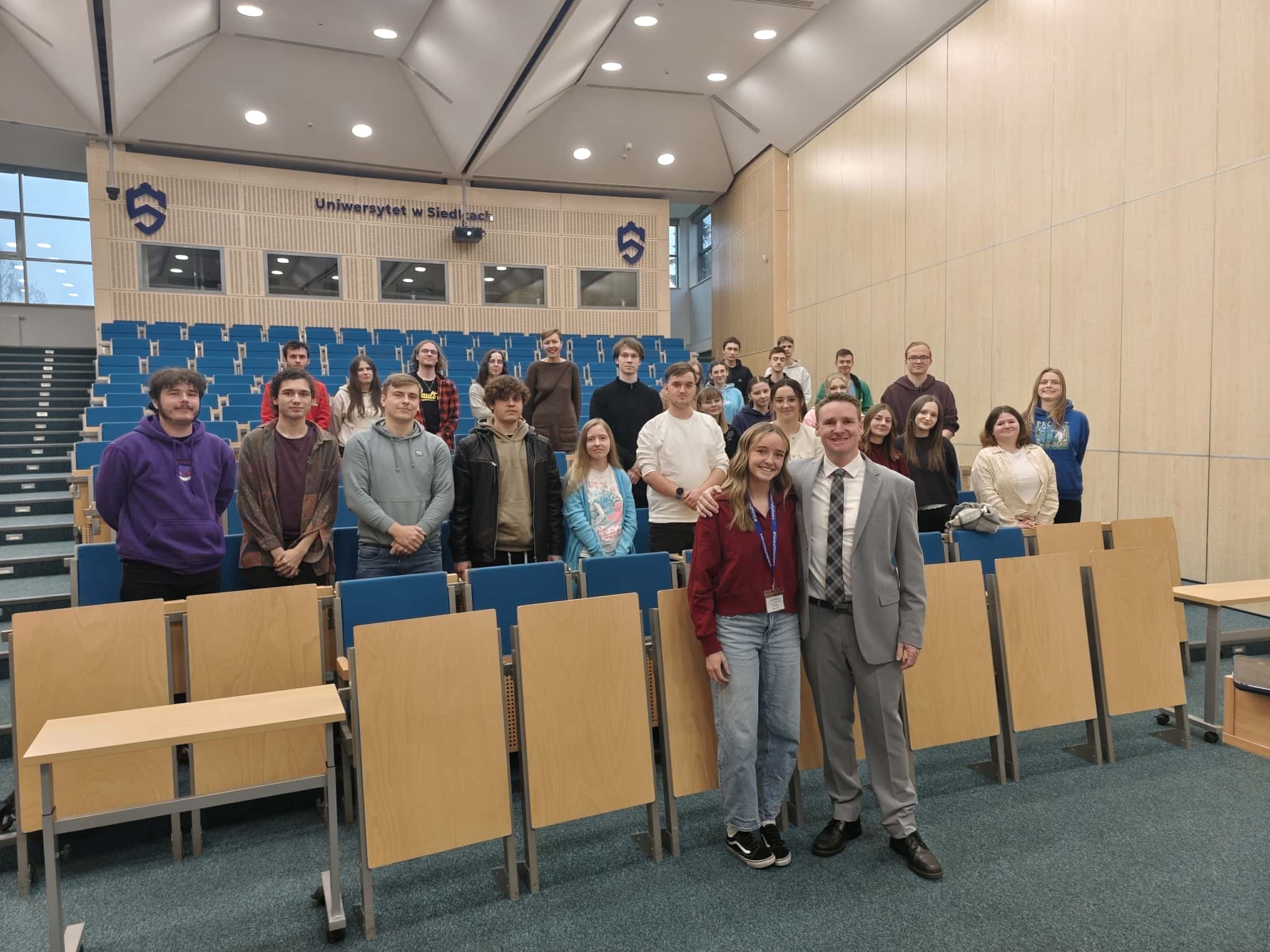 c766c48a 803c 469b 9e9c b5d74ef5c179